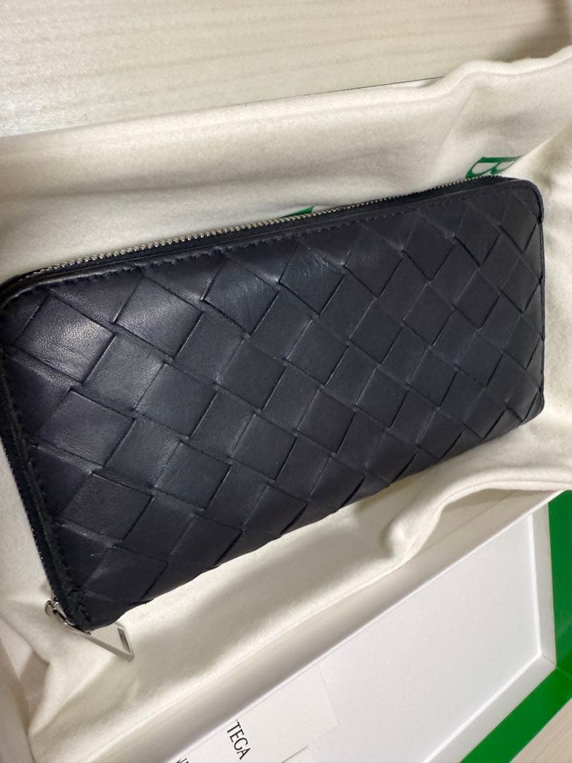 BOTTEGA VENETA（ボッテガ・ヴェネタ）　長財布　ネイビー
