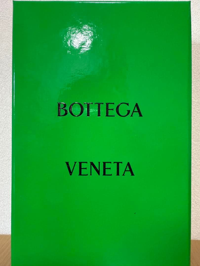 BOTTEGA VENETA（ボッテガ・ヴェネタ）　長財布　ネイビー
