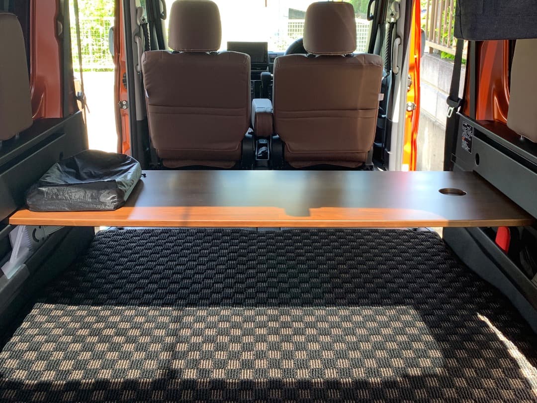 ダイハツ S700系アトレー専用・ラゲッジボード／テーブル・中古美品