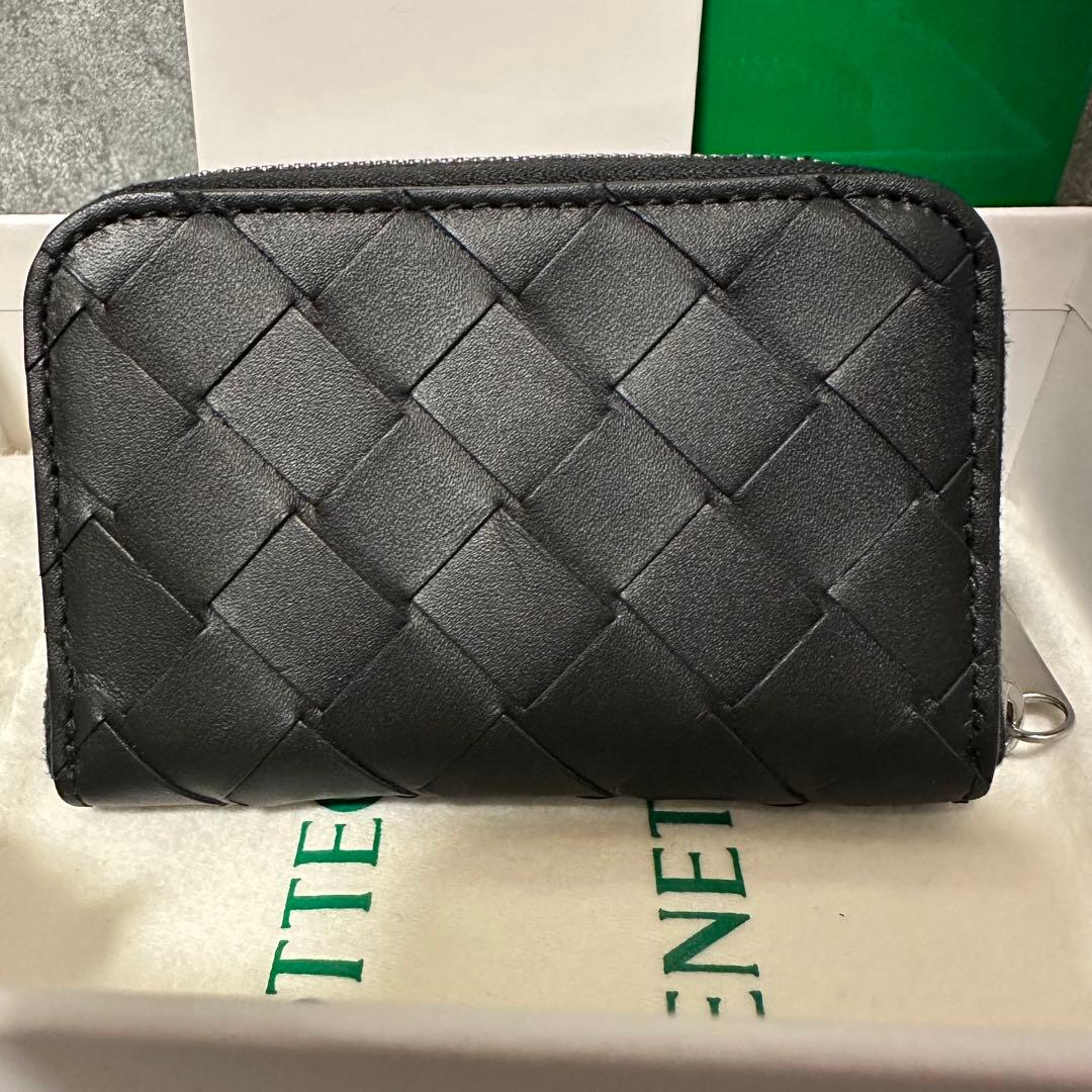 こつこ　BOTTEGA VENETA ミニ財布　ラウンドジップ　イントレ