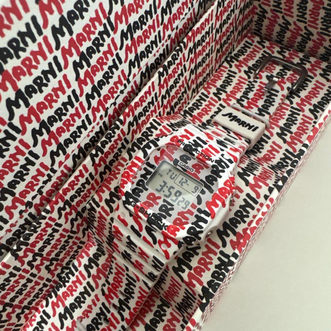 新品　Marni G-Shock 腕時計 ホワイト