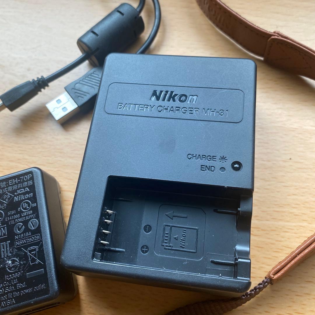 Nikon1 Ｊ5 カメラ　カバー付き　美品