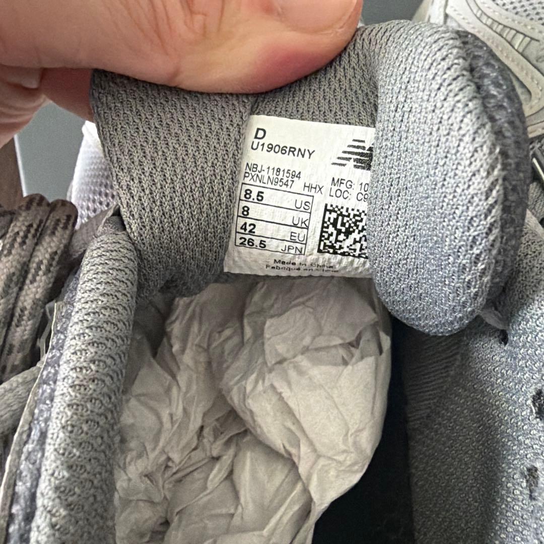 【新品】ニューバランスU 1906RNY グレー26.5センチ