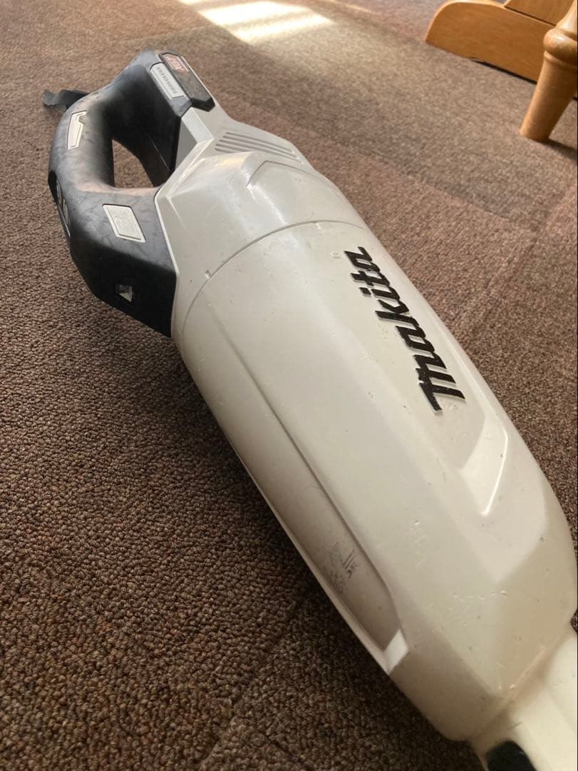 マキタ充電掃除機　サイクロン　CL001G 36V➖40V