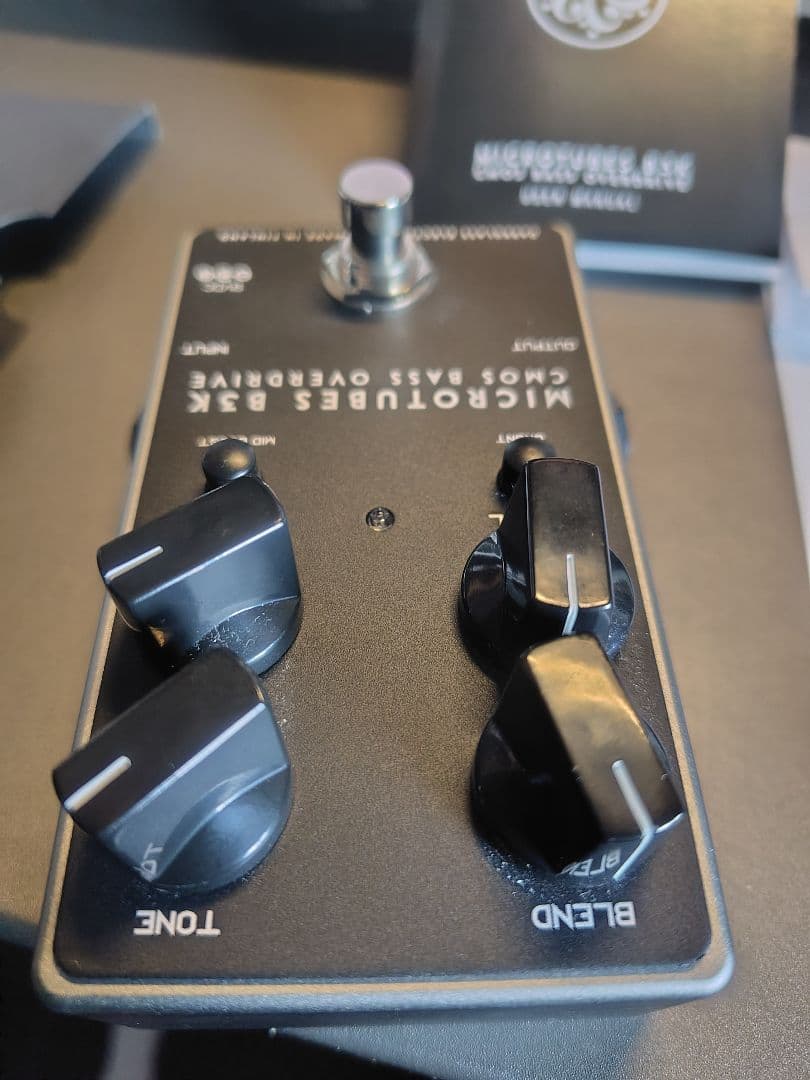 【美品】DARKGLASS　B3K v2 ベースオーバードライブ