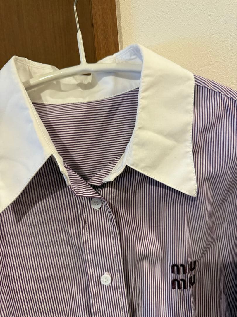 miu miu 紫 クロップドシャツ 36