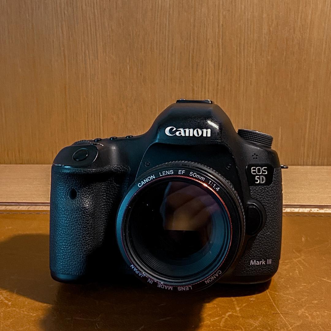 デジタルカメラ EOS 5D MARK3