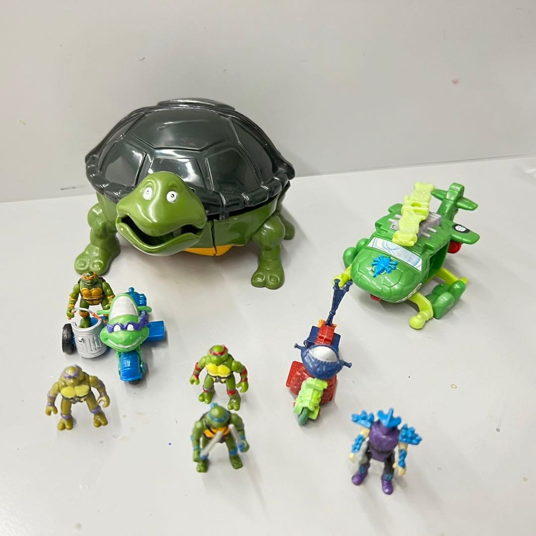 ミュータントタートルズ ミニタートルマシン　レオナルドベース