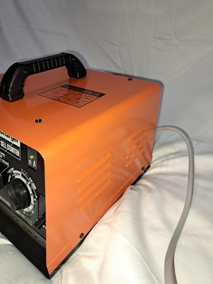 CC-2200DX バッテリーチャージャー