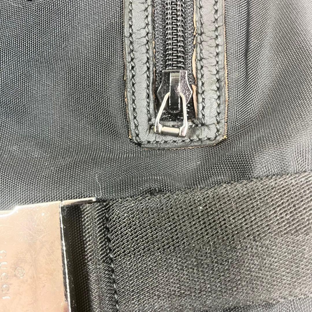 GUCCI グッチ ショルダーバッグ 斜め掛け