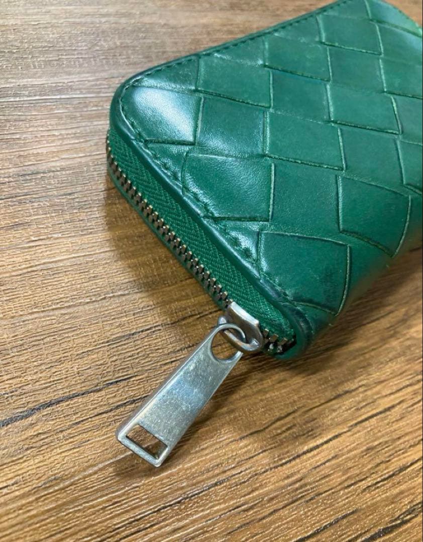 BOTTEGA VENETA ケース（グリーン）