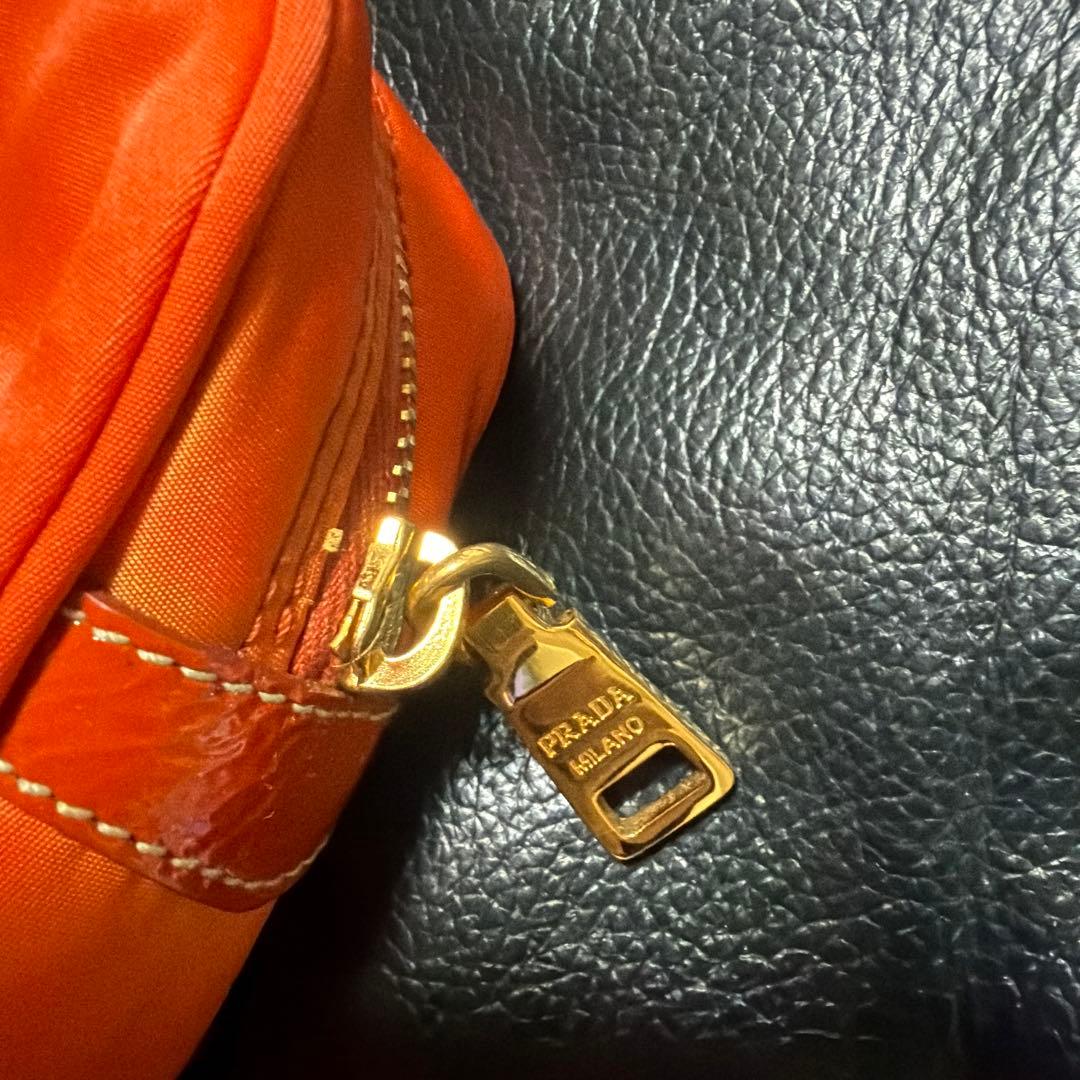 PRADA オレンジ ナイロン ポーチ