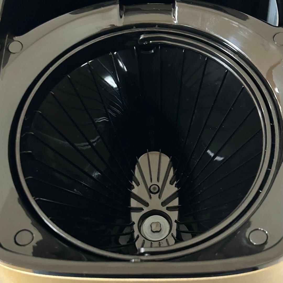 デロンギ　ディスティンタ ドリップコーヒーメーカー　ICMI011J