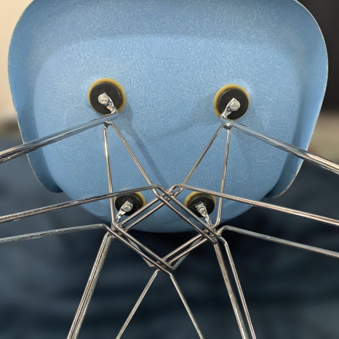 m100801m イームズ　モダニカ　サイドシェルチェア