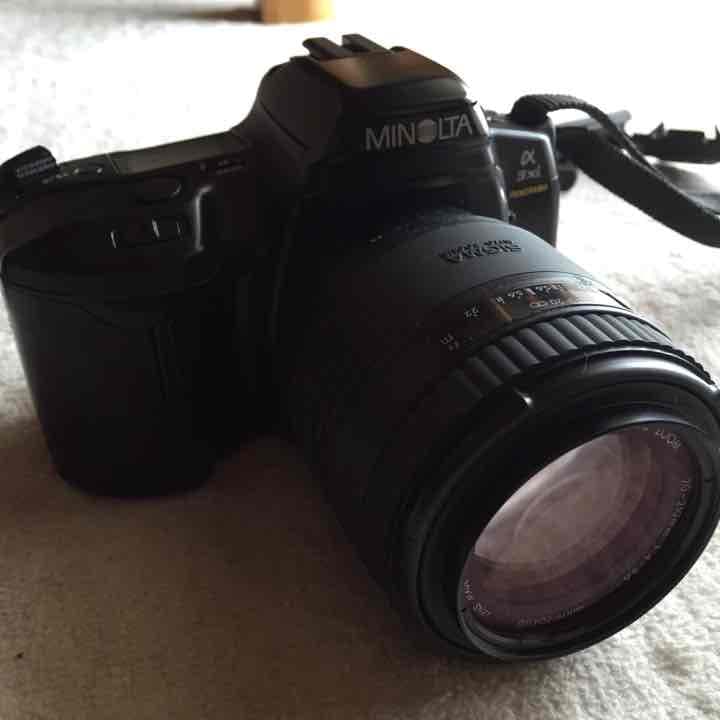 ☆シグマカメラ☆本体とレンズ＊レンズ説明書付き