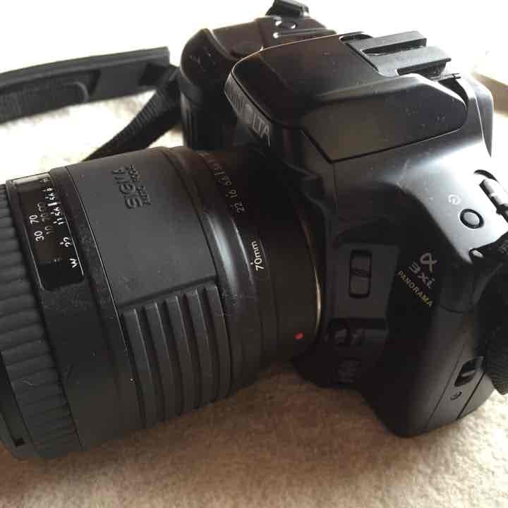 ☆シグマカメラ☆本体とレンズ＊レンズ説明書付き