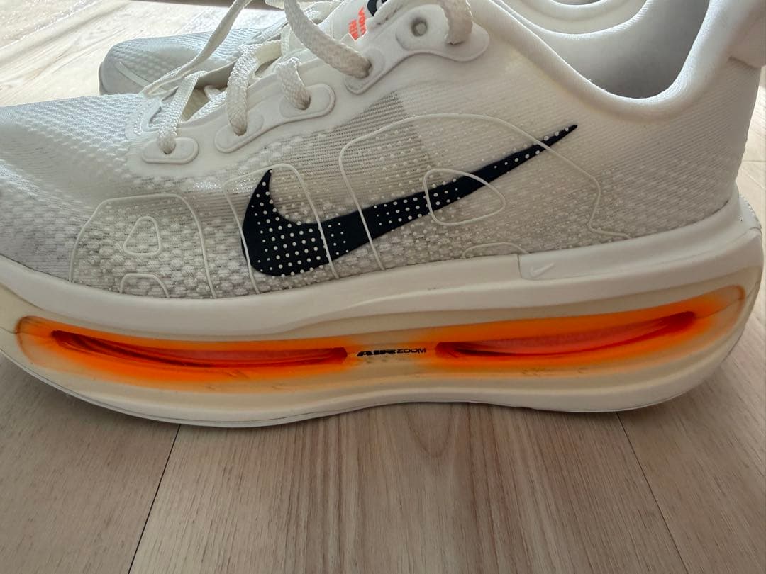 <走行10km> NIKE ボメロプレミアム　25.5