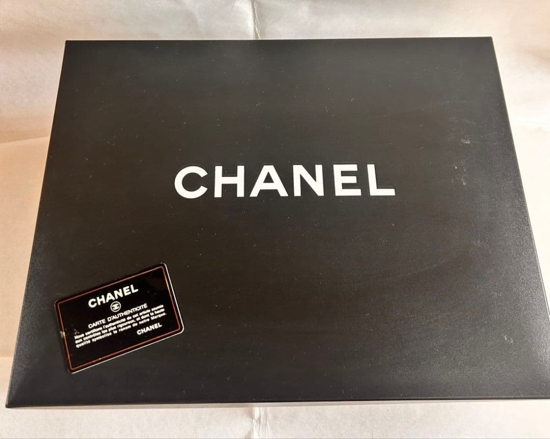 CHANEL ベージュ べっ甲風バッグ
