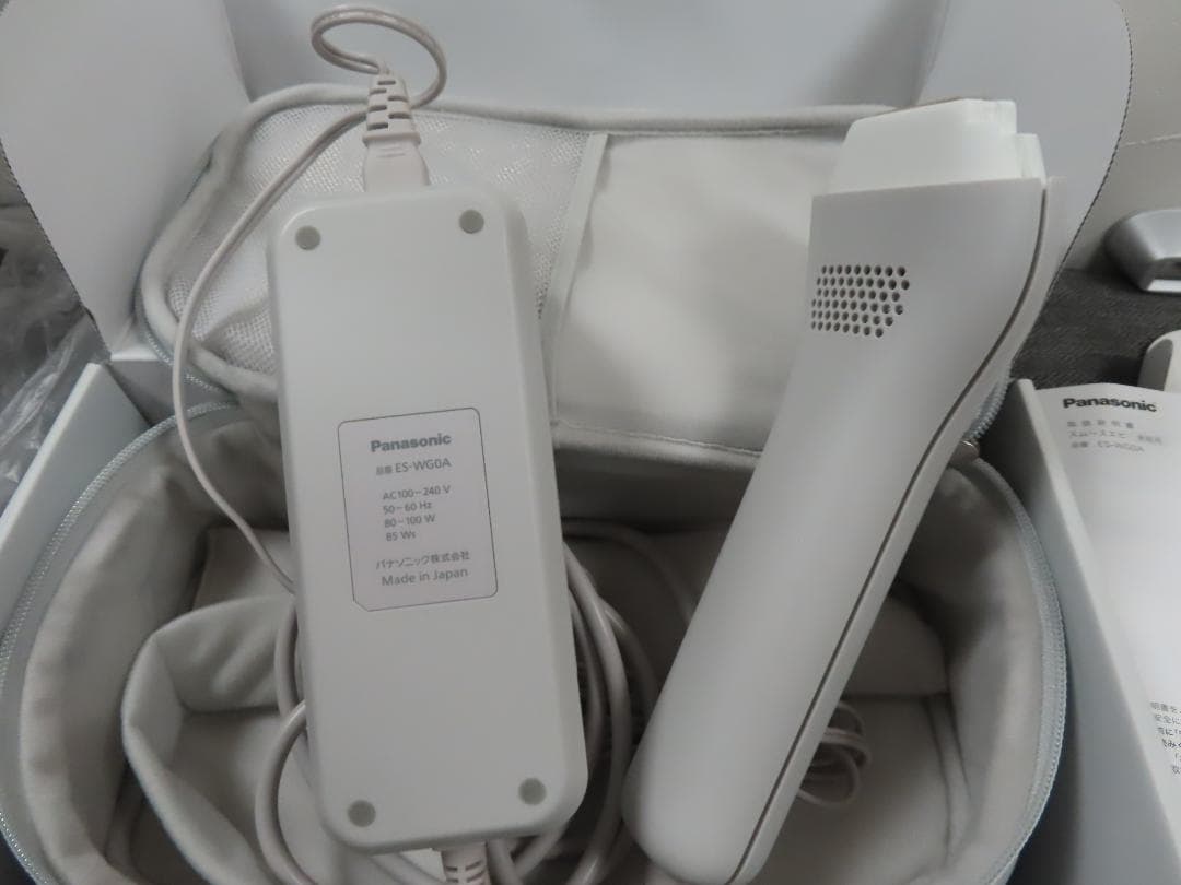 ほぼ新品　パナソニック 光美容器 光エステ スムースエピ ES-WG0A-H