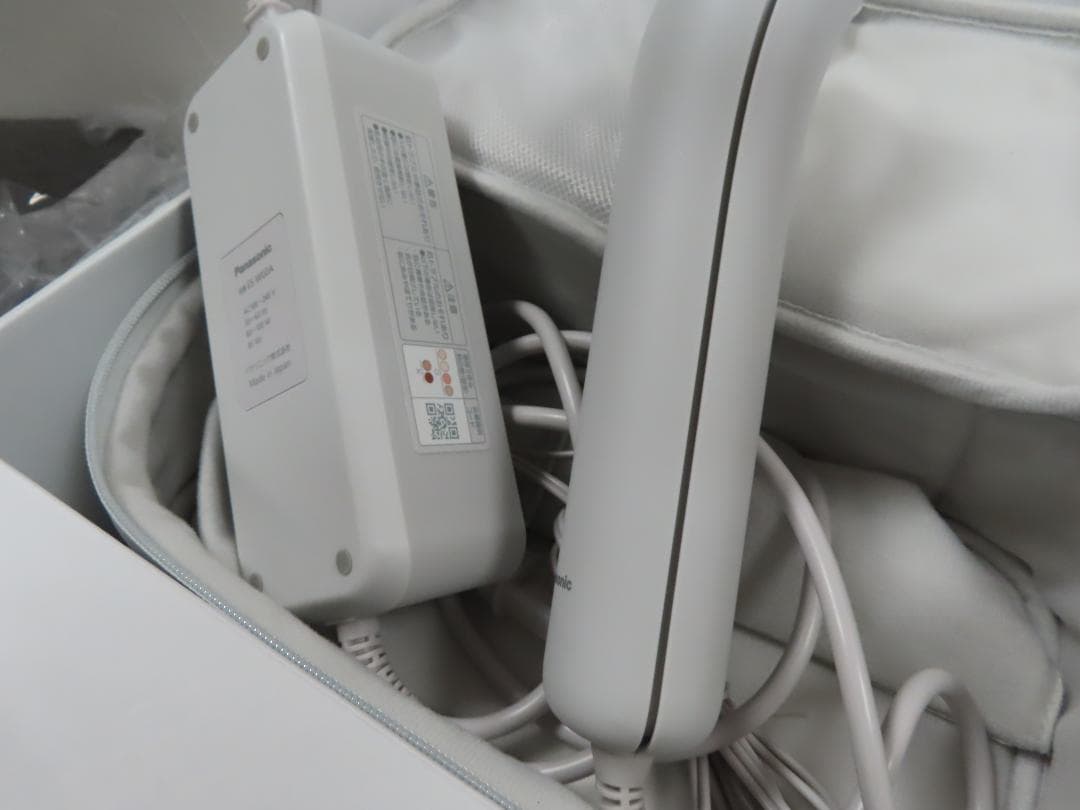 ほぼ新品　パナソニック 光美容器 光エステ スムースエピ ES-WG0A-H