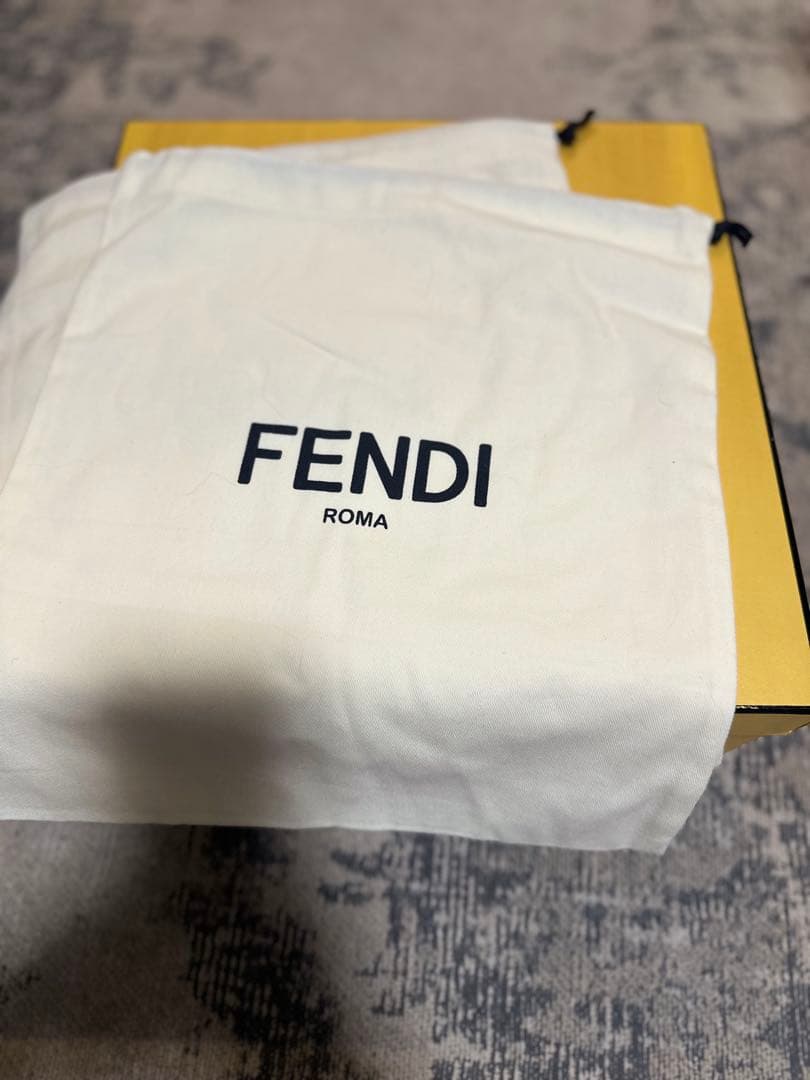 【FENDI】レザー厚底サンダル キャメル 箱、シューズバック付き