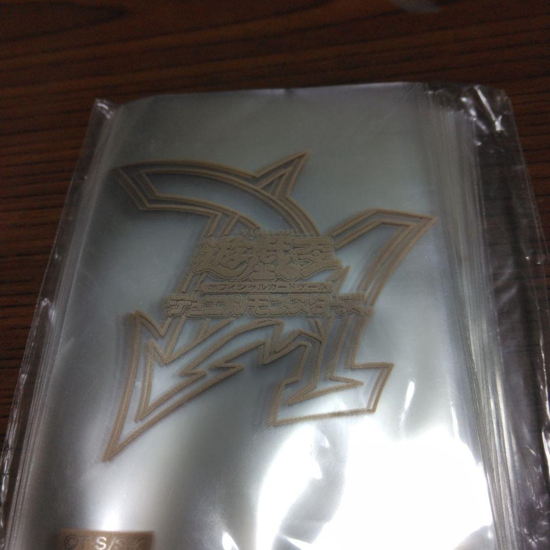 遊戯王　アカデミアスリーブ　金ロゴ