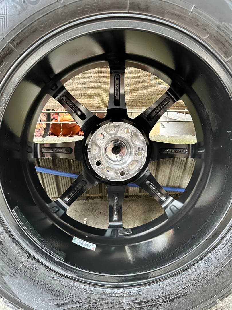 【235/60/R18】送料込み　スタッドレスタイヤ　ホイール付き　CX-60等