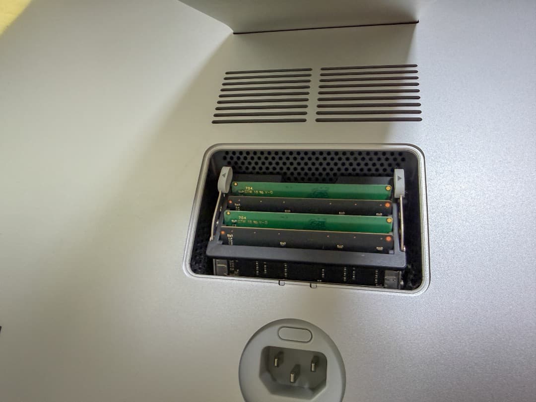 Macデスクトップ iMac (Retina 5K, 27-inch, 2017 Core i7)