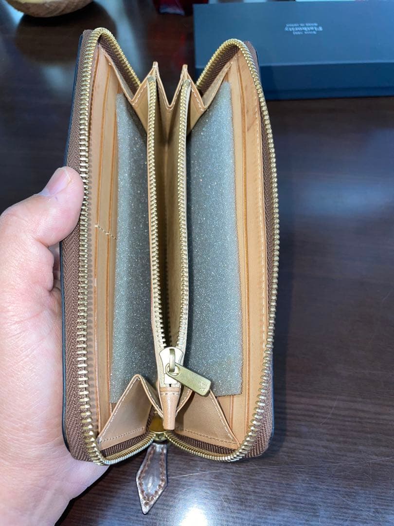 フラソリティ　Flathority ホーウィンシェル　コードバン　美品