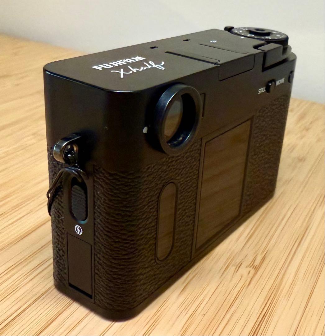 FUJIFILM X half X-HF1-B ブラック