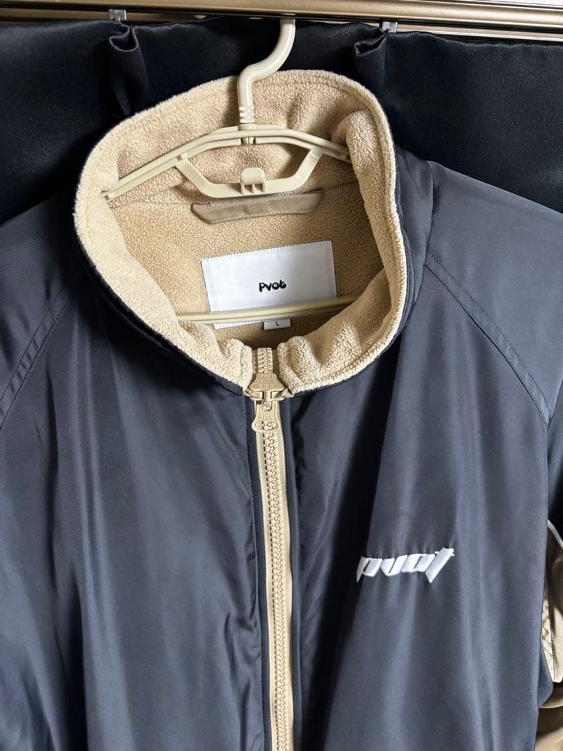 pvot アウター