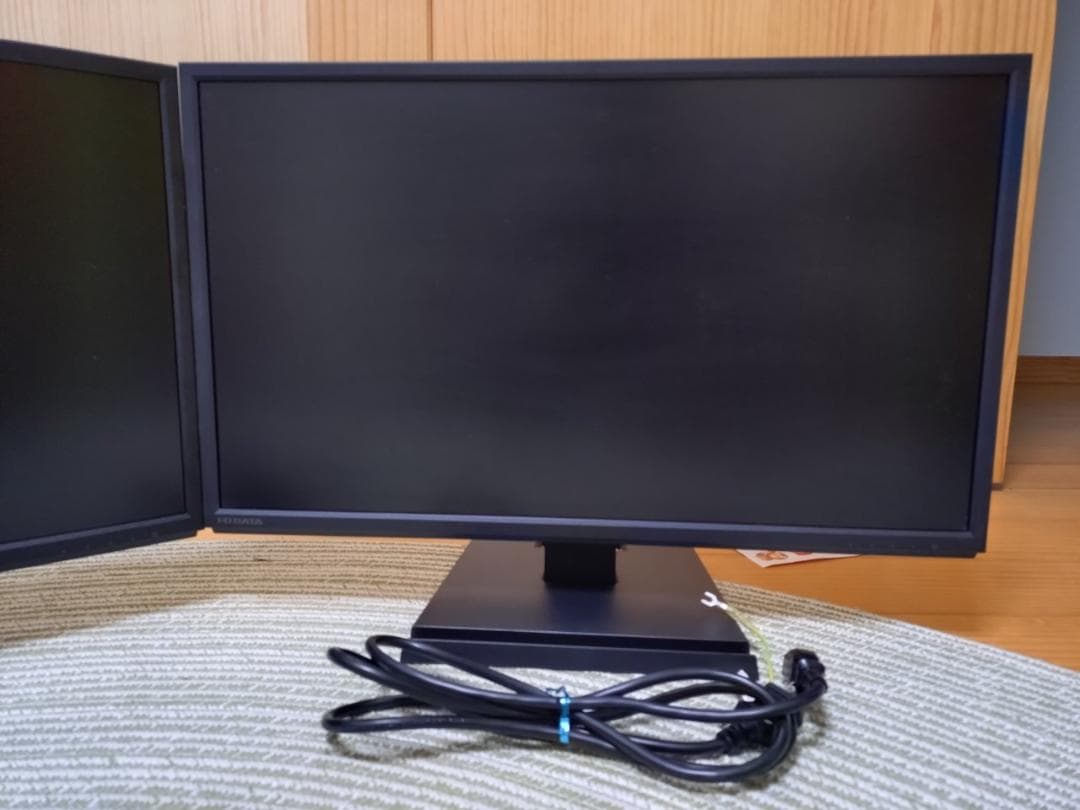 PCモニターKH240V(IODATA) x ２台 + 上下配置モニターアーム