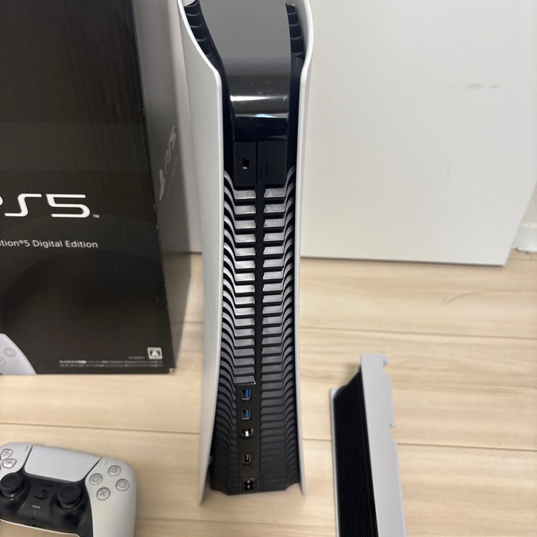 中古 PS5 PlayStation5 デジタルエディション