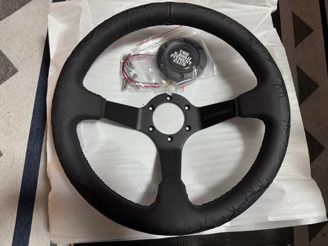 KAWAII FITMENT. steering wheel ver02 レザー