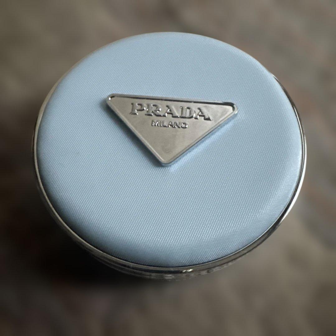 PRADA AUGMENTED SKIN クッションファンデーション 12g