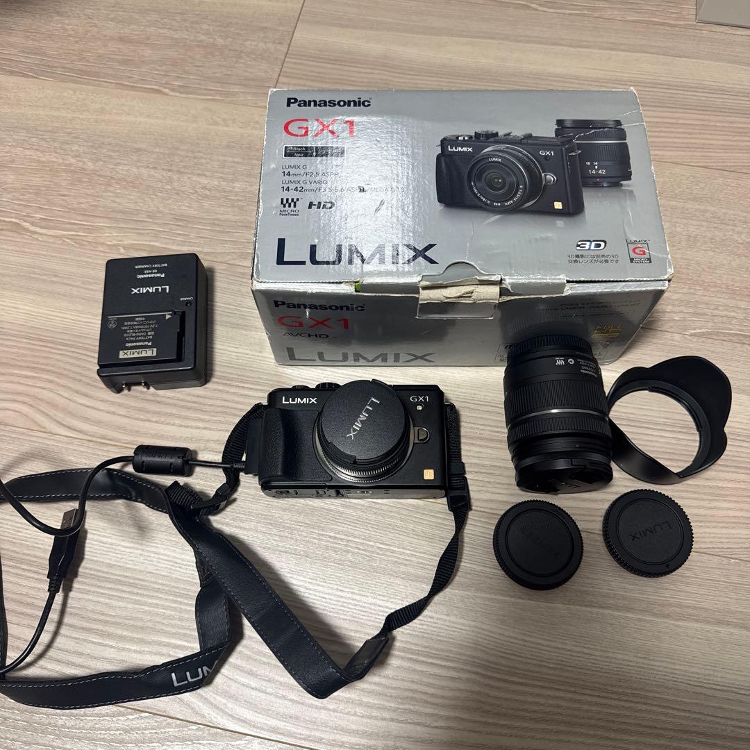 LUMIX GX1ミラーレスカメラ ダブルズームレンズキット ファインダー付き