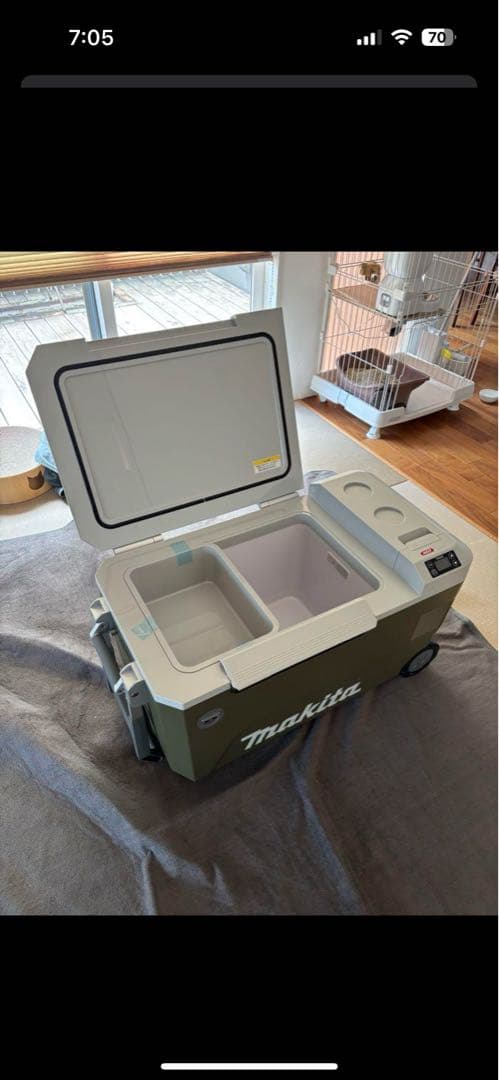 マキタ 充電式保冷温庫 モデルCW002G 容量50L