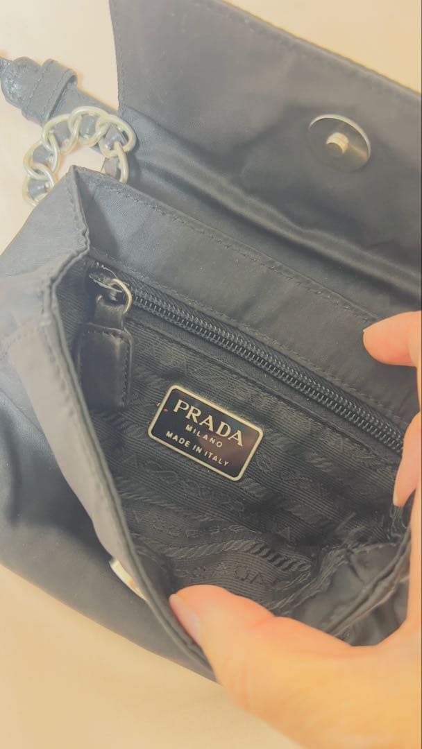 PRADA ブラック ナイロン ショルダーバッグ