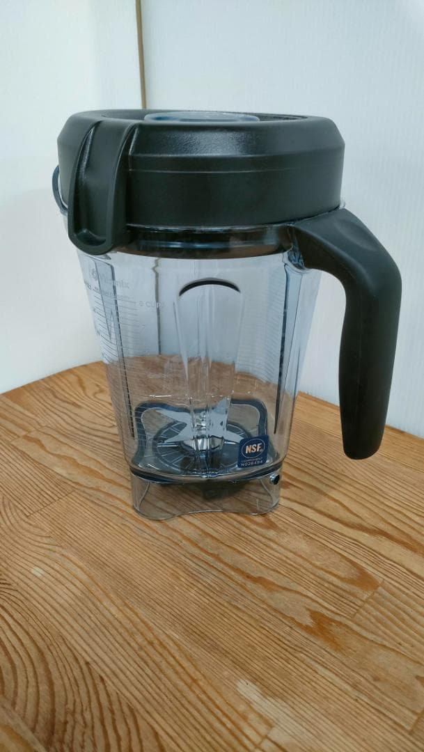 【目立った傷や汚れなし】バイタミックスE520　ブラック　1628