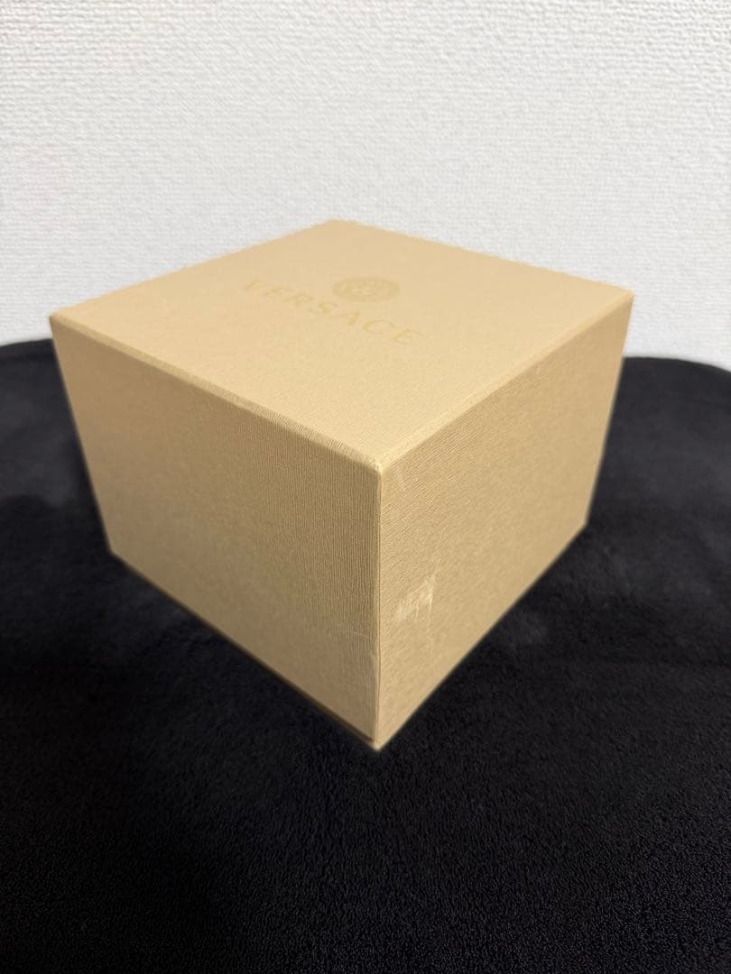 VERSACE 時計　ヴェルサーチェ キャラクタークロノ / VEM800418