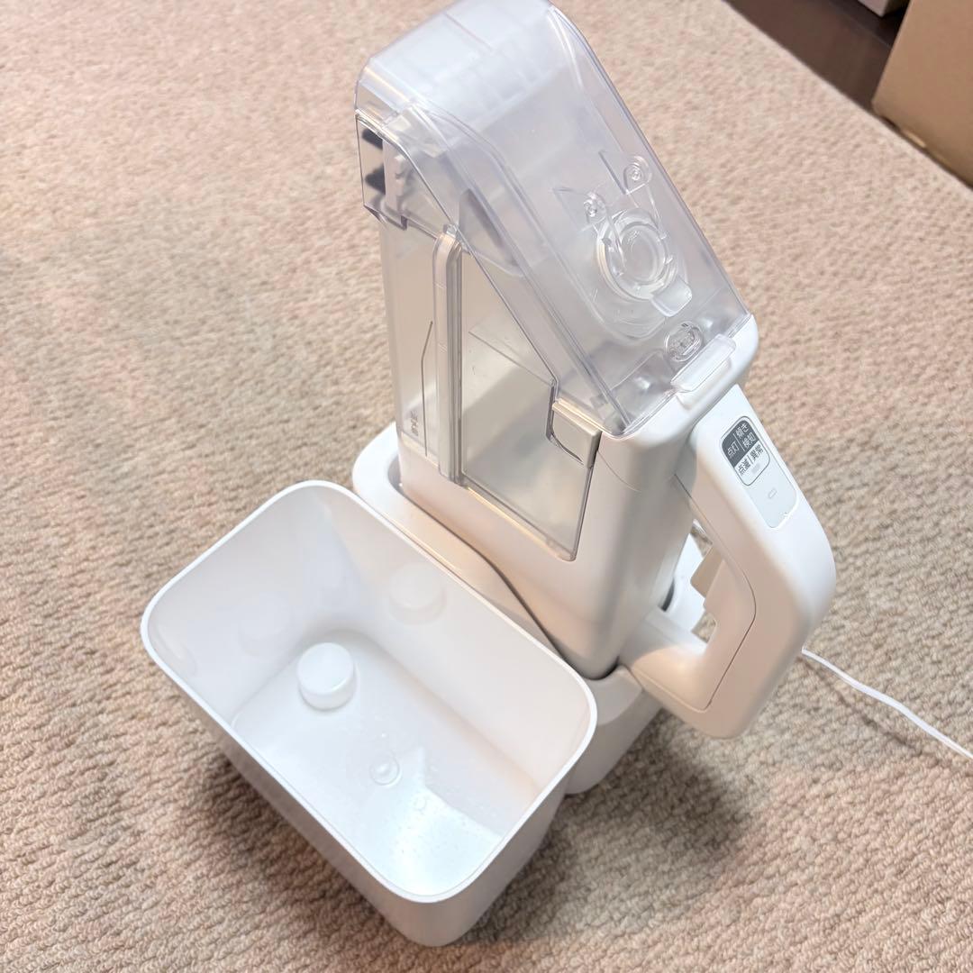 1度使用◇アイリスオーヤマ　ハンディリンサークリーナー RNSK-B200D-W