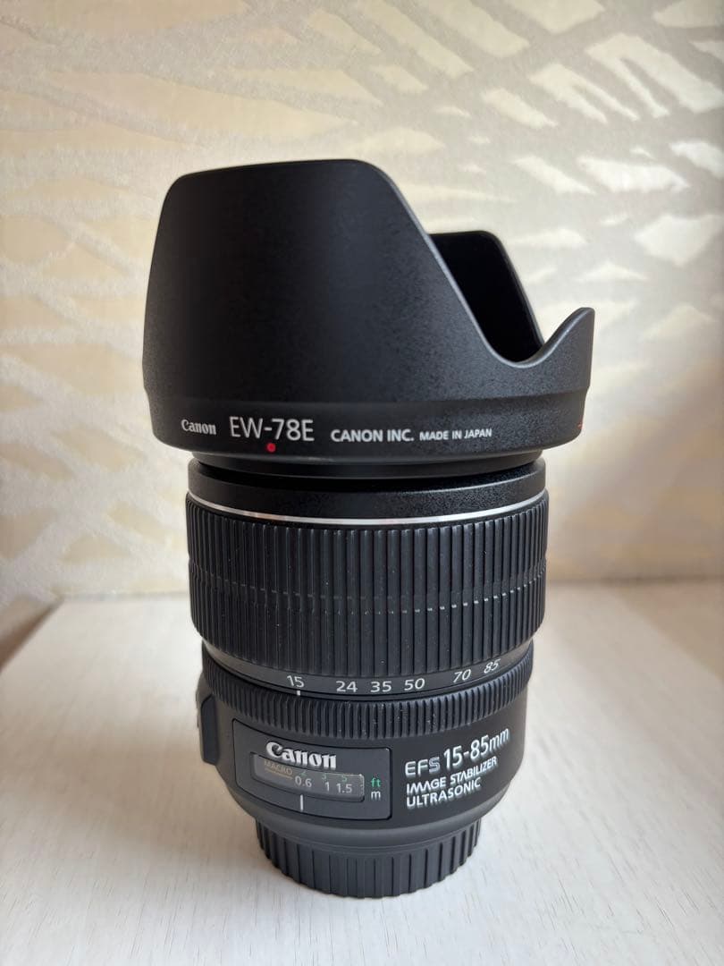 Canon EF-S 15-85mm ズームレンズ　び美品