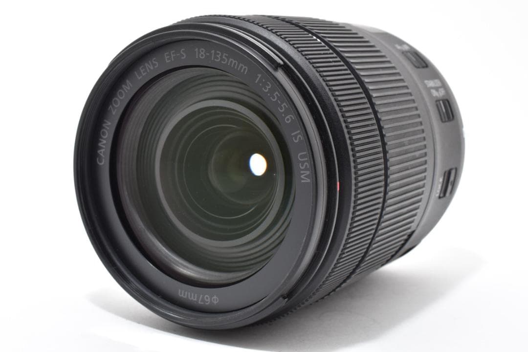 ★極美品★キヤノン EF-S 18-135 f3.5-5.6 IS USM