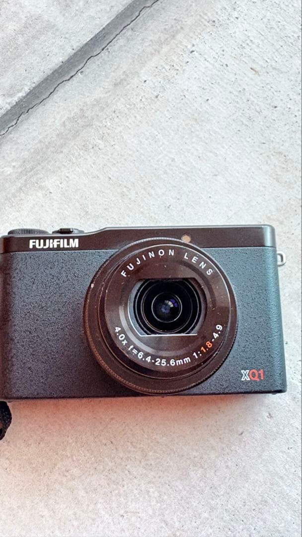 【美品】FUJIFILM XQ1 コンパクトデジタルカメラ