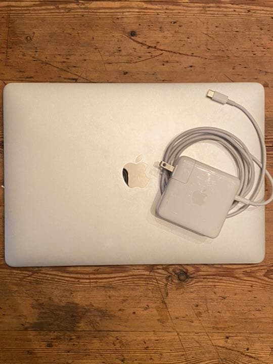 MacBook Pro 2020 13インチ