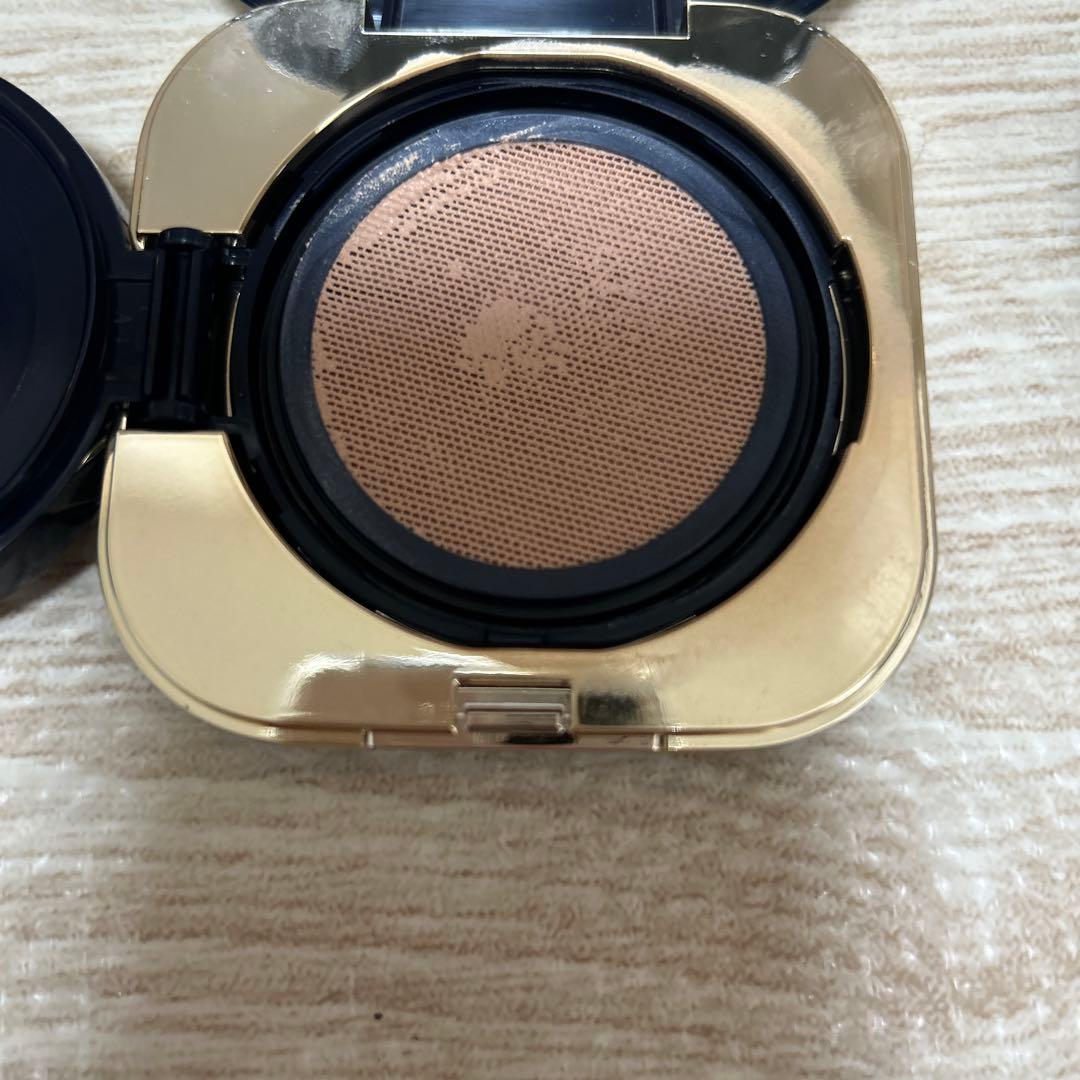 クレドポー　タンクッションエクラ　ナチュレル