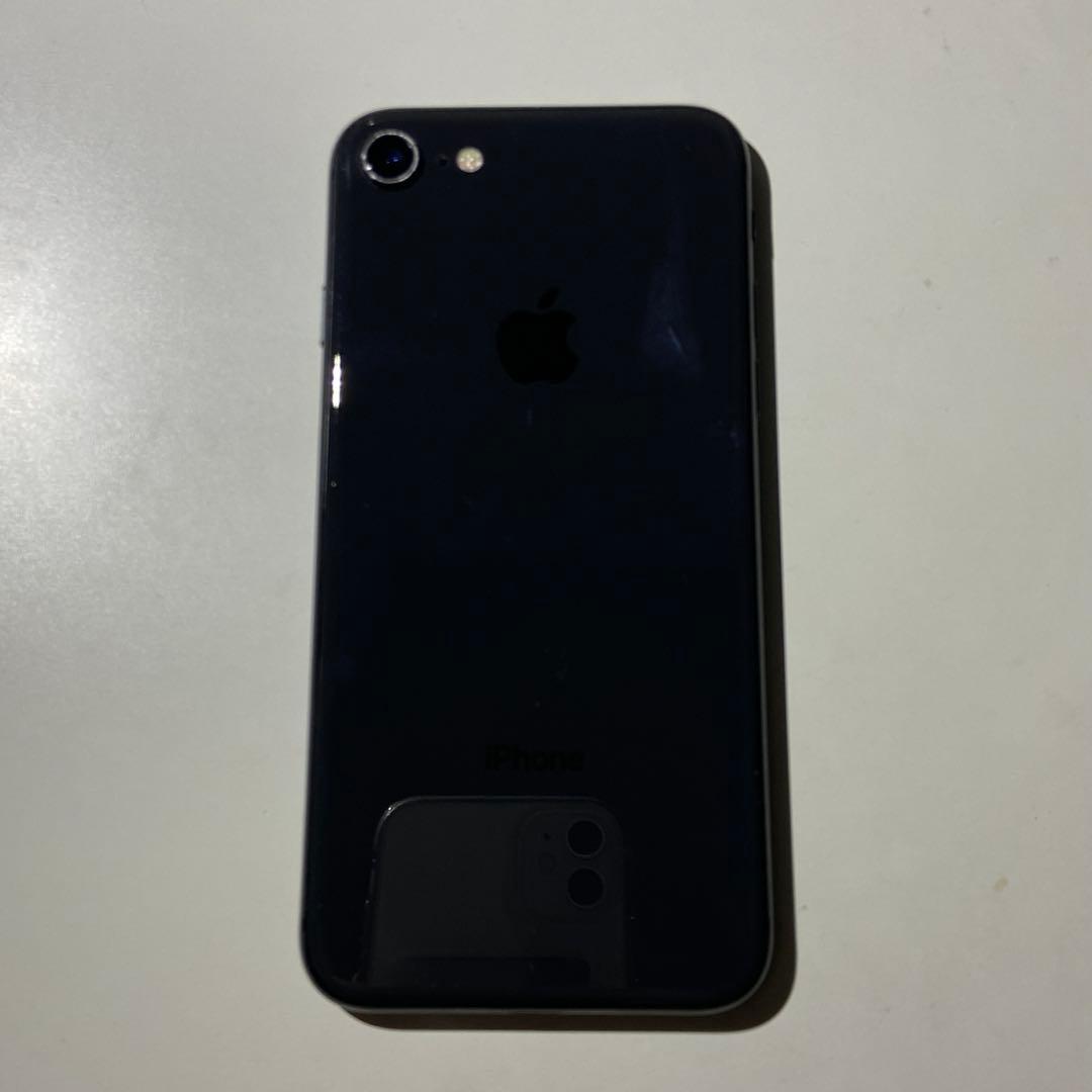 iPhone8 black 64GB SIMロックあり