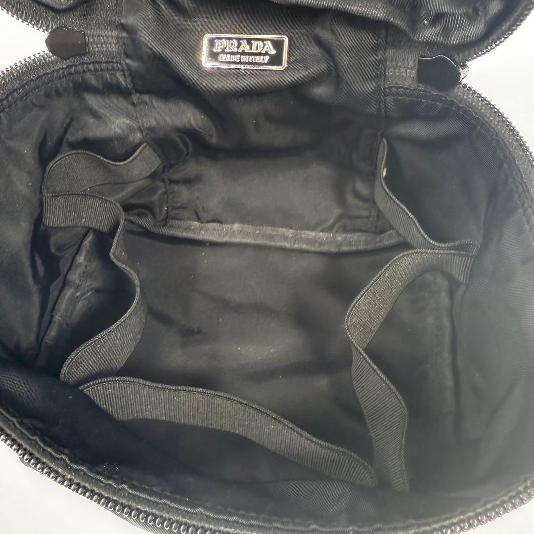 PRADA プラダ　バニティポーチ　ブラック
