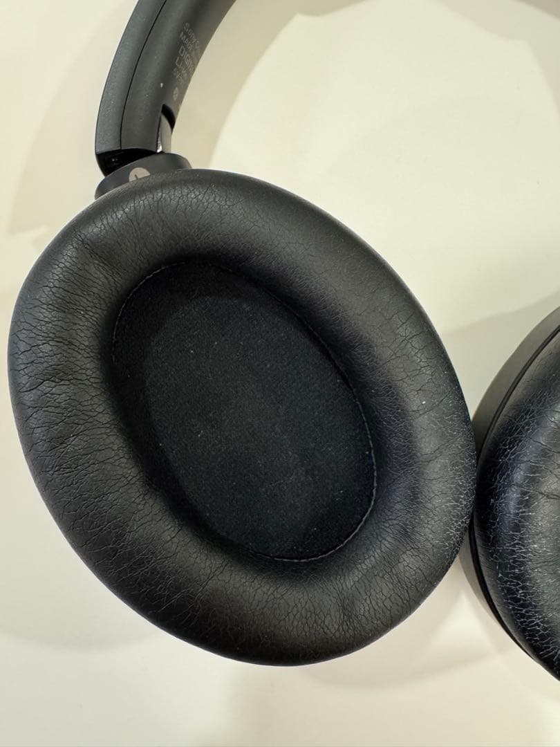 WH-1000XM3ワイヤレスヘッドホン ブラック