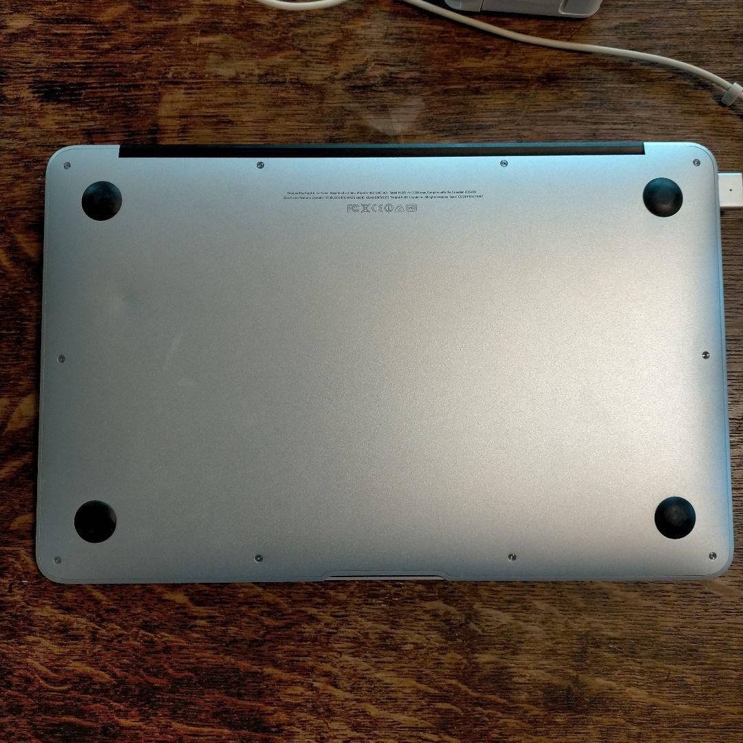 MacBook Air 11 インチ シルバー Catalina 2013
